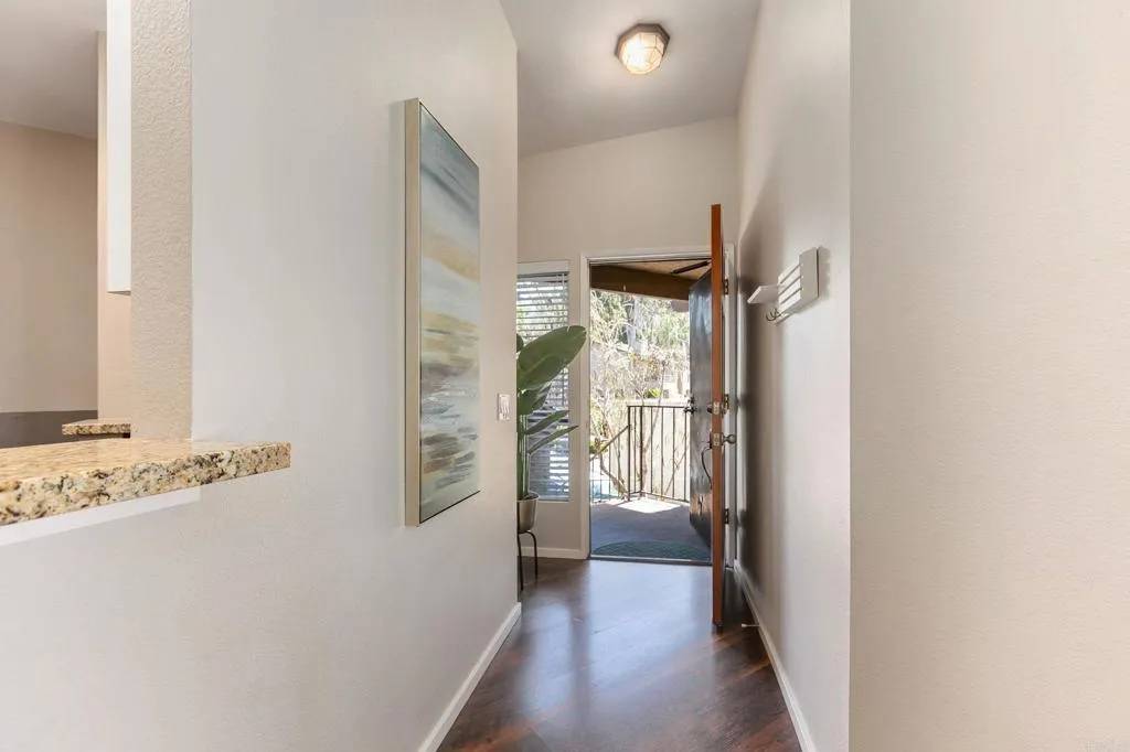 Santee, CA 92071,7402 Mission Trails #92