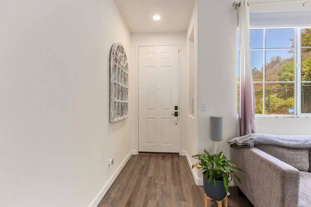 Oceanside, CA 92057,888 Arvita Court