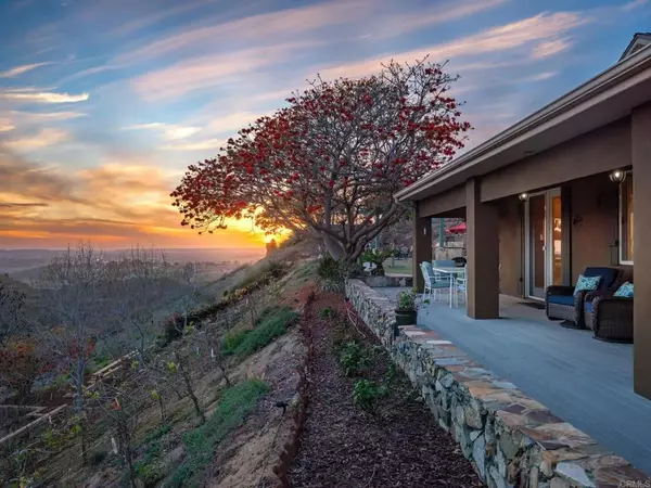 Vista, CA 92084,30419 Canyon Estates Road