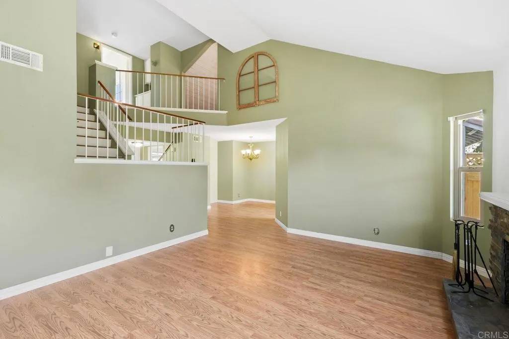 Escondido, CA 92027,2425 Hawthorn Glen