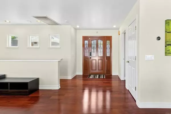 Poway, CA 92064,17058 Cloudcroft Drive