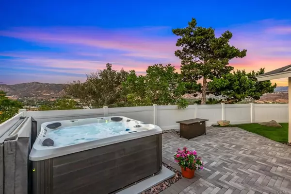 10906 Serena Lane, Lakeside, CA 92040