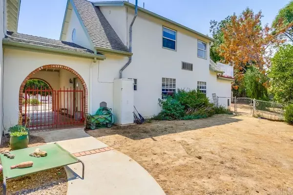 Escondido, CA 92025,906 Gretna Green Way