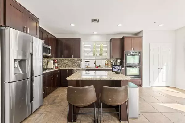 Vista, CA 92084,814 Sierra Verde
