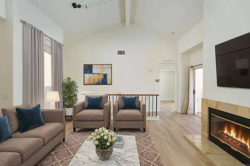 San Diego, CA 92122,7224 Shoreline Drive #172