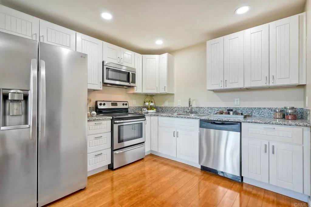 Escondido, CA 92027,1811 E Grand Avenue #107