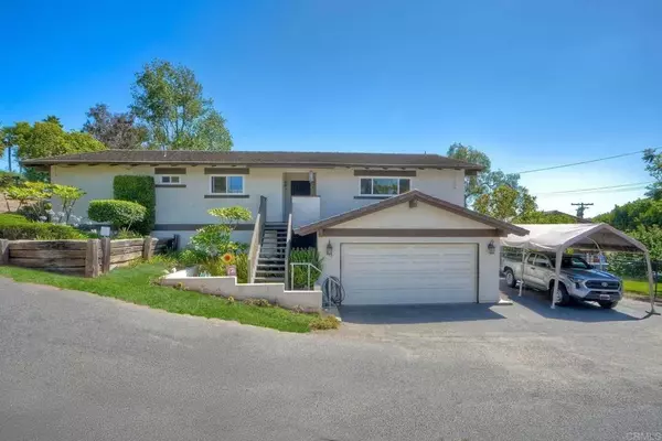 137 Beaumont Drive, Vista, CA 92084