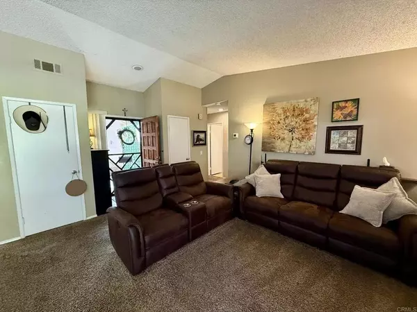 Fallbrook, CA 92028,935 Woodcreek Road