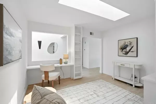 Dana Point, CA 92629,33611 Flying Jib Drive