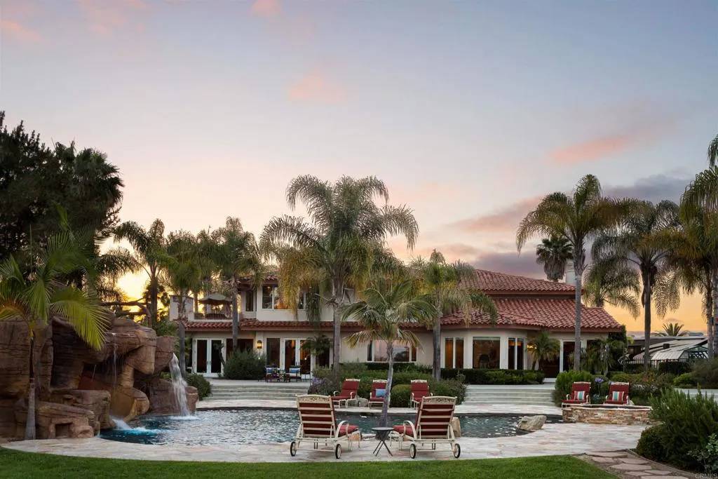 Encinitas, CA 92024,1072 Wiegand Street