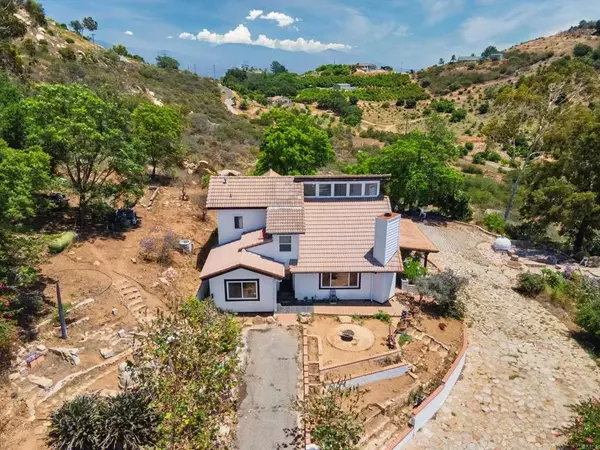Fallbrook, CA 92028,9202 Moon Ridge Road