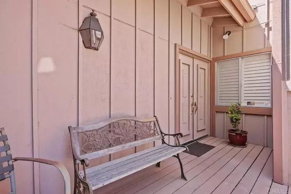 Escondido, CA 92026,451 Windyridge