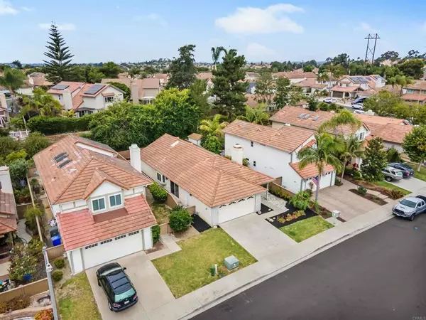 Vista, CA 92081,1863 Teakwood Way