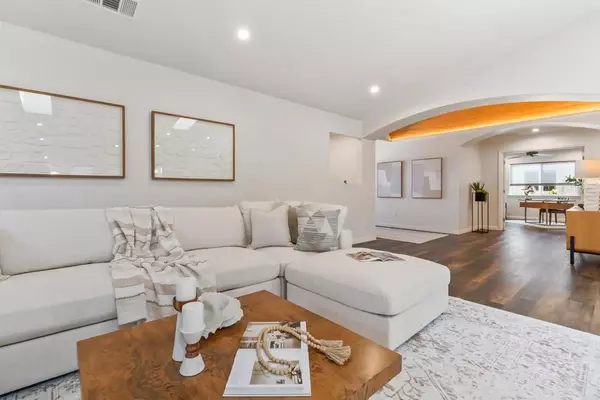 Carlsbad, CA 92008,5183 El Arbol Drive