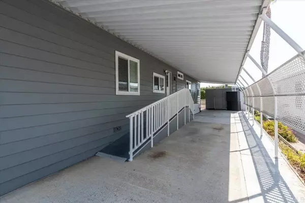 San Marcos, CA 92078,1930 W San Marcos #292