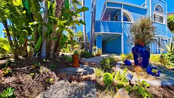 Carlsbad, CA 92009,2618 Unicornio Street