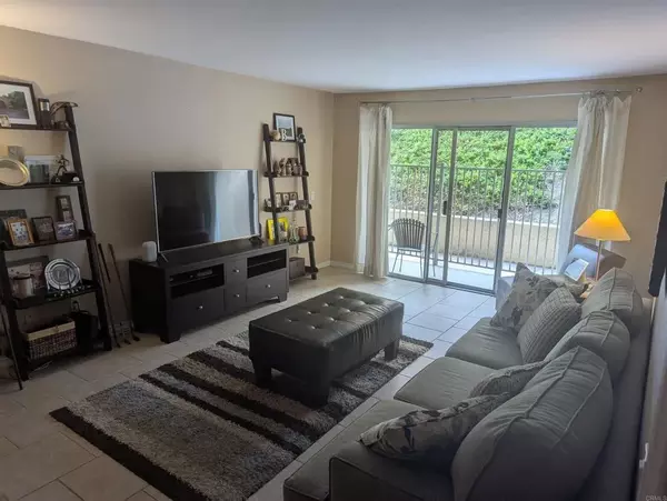 Carlsbad, CA 92008,2332 Hosp Way #107