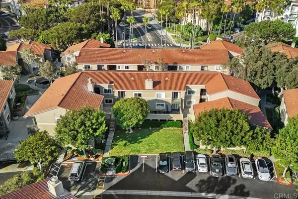 San Diego, CA 92122,7565 CHARMANT DR #615