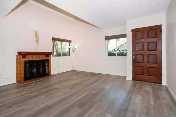 Vista, CA 92083,359 N Melrose Drive #G