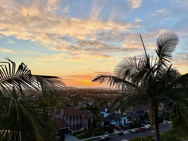 Carlsbad, CA 92009,7661 Sitio Algodon