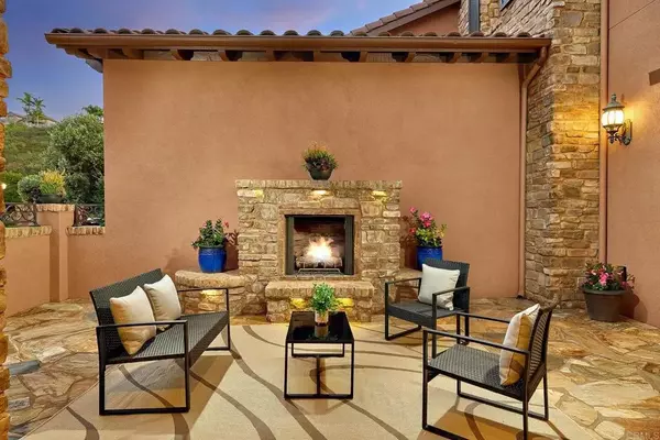 Carlsbad, CA 92009,3230 Corte Aliso