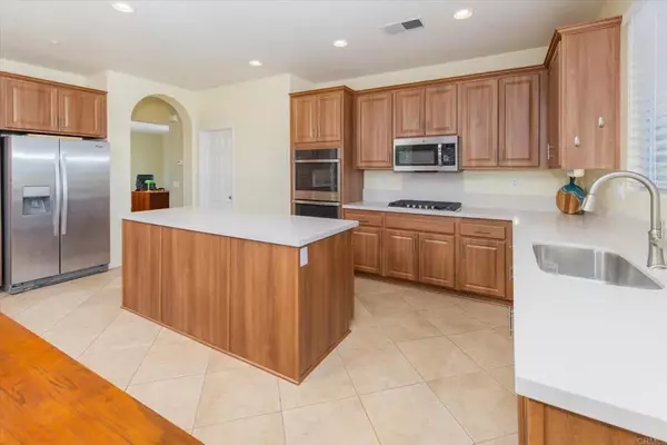 Ramona, CA 92065,23321 Nuevo Mundo Road