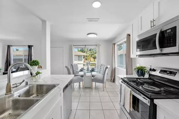 Oceanside, CA 92058,853 Dana Point Way