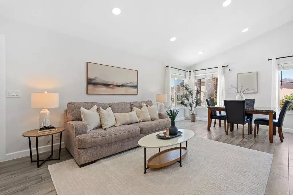 Escondido, CA 92027,2865 Hypoint Avenue