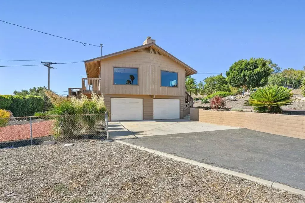 Vista, CA 92084,2034 Alessandro Trail