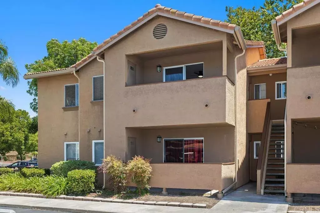 San Marcos, CA 92069,214 Woodland Parkway #201