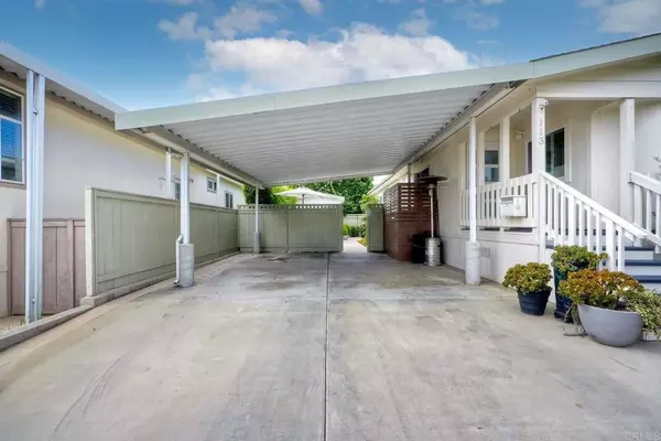 Encinitas, CA 92024,699 N Vulcan #SPC 113
