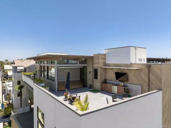 2677 State Street #301, Carlsbad, CA 92008