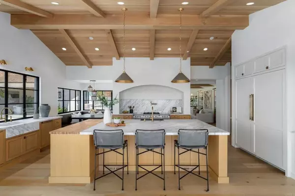 La Jolla, CA 92037,6260 Waverly Avenue