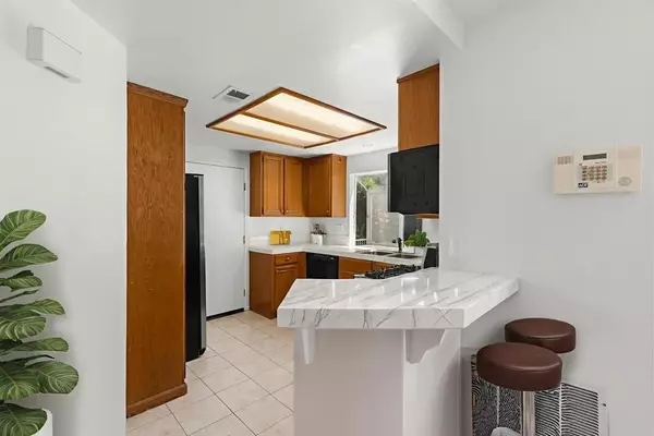 Oceanside, CA 92056,5126 Maplewood Circle