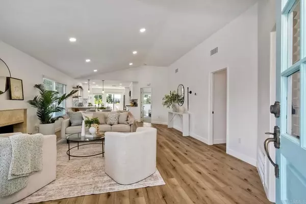 San Diego, CA 92130,3985 Carmel Springs Way