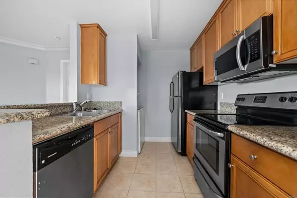 El Cajon, CA 92021,1423 Graves Avenue #172