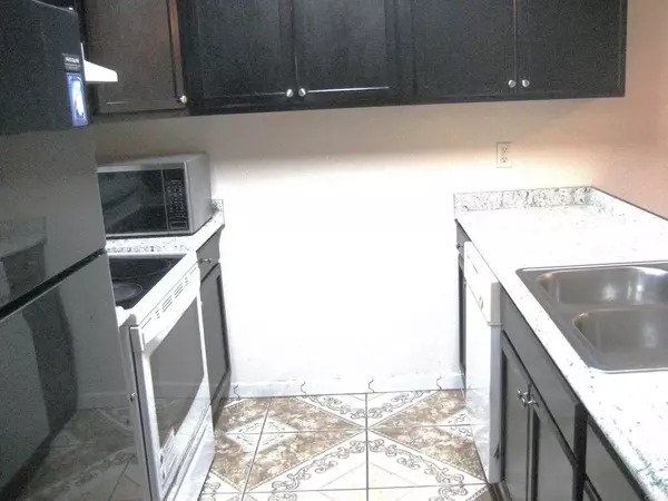 Vista, CA 92083,244 Candice Place
