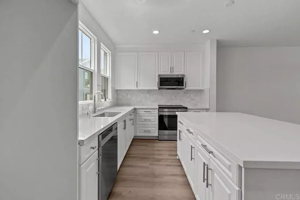 Carlsbad, CA 92008,2556 Chamomile Lane