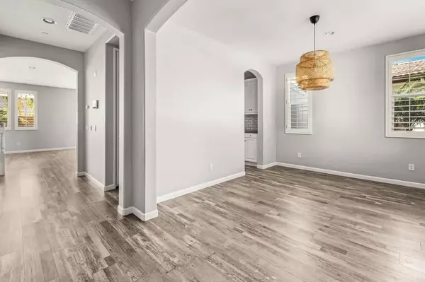 Fallbrook, CA 92028,3848 Lake Park