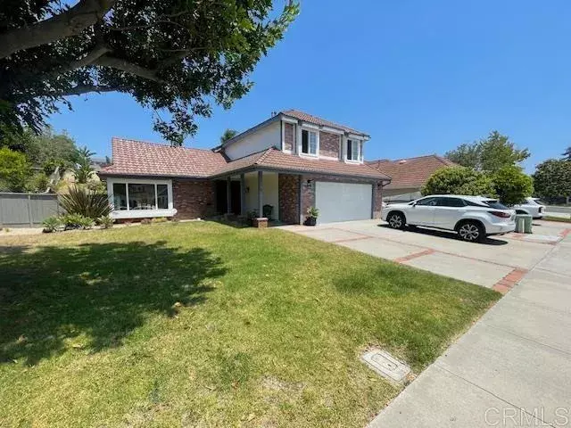 Carlsbad, CA 92009,1736 Geranium St