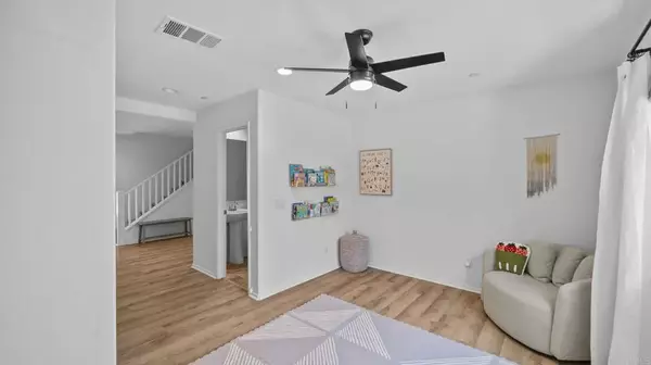 Lake Elsinore, CA 92532,24008 Kestrel Ct