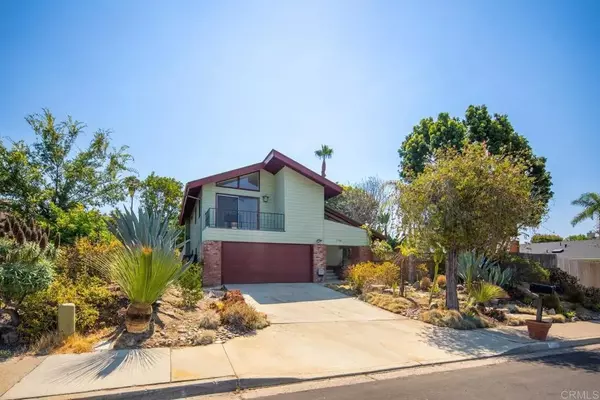 Carlsbad, CA 92009,7748 PRIMAVERA WAY