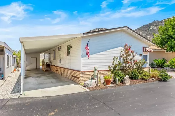 8975 Lawrence Welk Drive #187, Escondido, CA 92027
