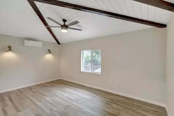 Fallbrook, CA 92028,503 Potter Street