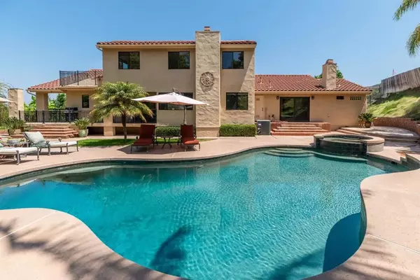 Carlsbad, CA 92009,6541 Vispera Place