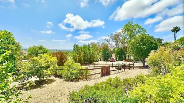 Fallbrook, CA 92028,2798 Alta Vista Drive
