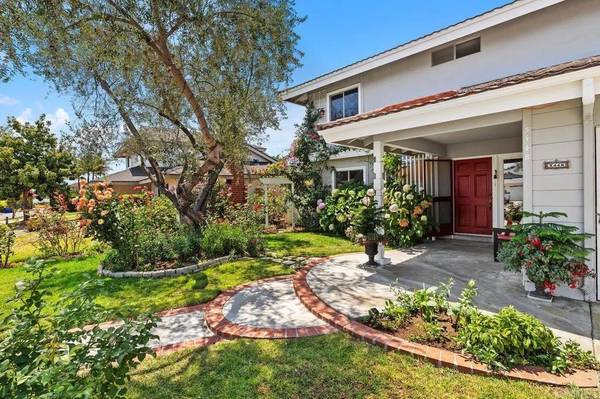 5448 Noah Way, San Diego, CA 92117