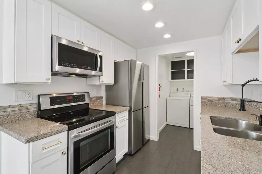 Oceanside, CA 92058,4259 Arcata Bay Way