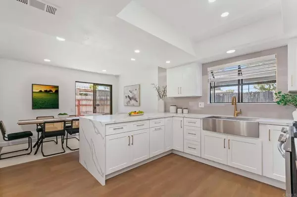 Costa Mesa, CA 92627,2512 Santa Ana Ave #3