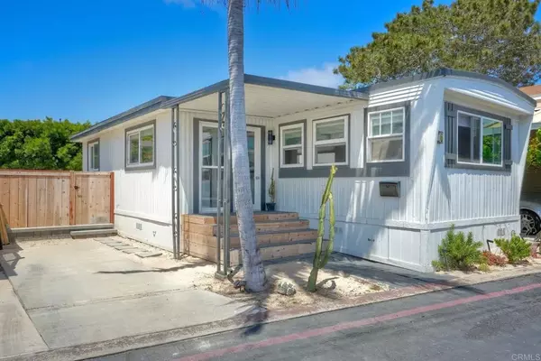 Encinitas, CA 92024,699 N Vulcan #6